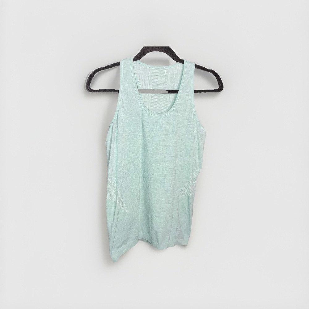 Sweaty Betty Tank Top Size XL Pearl Light Blue Stretch Seamless Logo Gym Workout